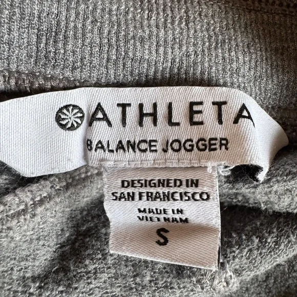 Athleta Gray Balance Jogger with Elastic Waistband and Tapered Legs size small - Picture 8 of 9